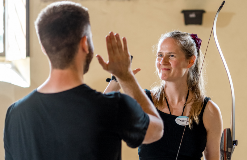 scale up Community Bogenschießen